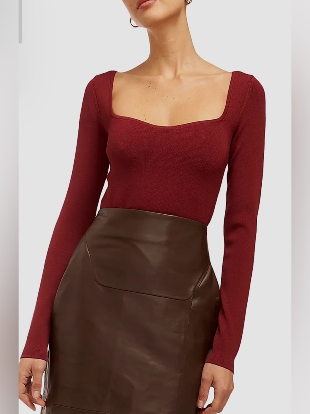 Equipment Femme  Women “Esmeralda “
Fitted Burgundy Ribbed Knit Top Size XL